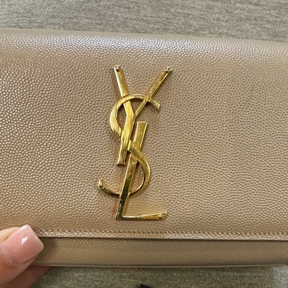 Saint Laurent Taupe Crossbody with Gold Chain - Picture 3 of 6